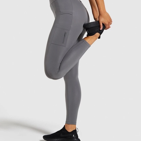 *SOLD* Gymshark Non Stop Leggings Size Small - Picture 5 of 9